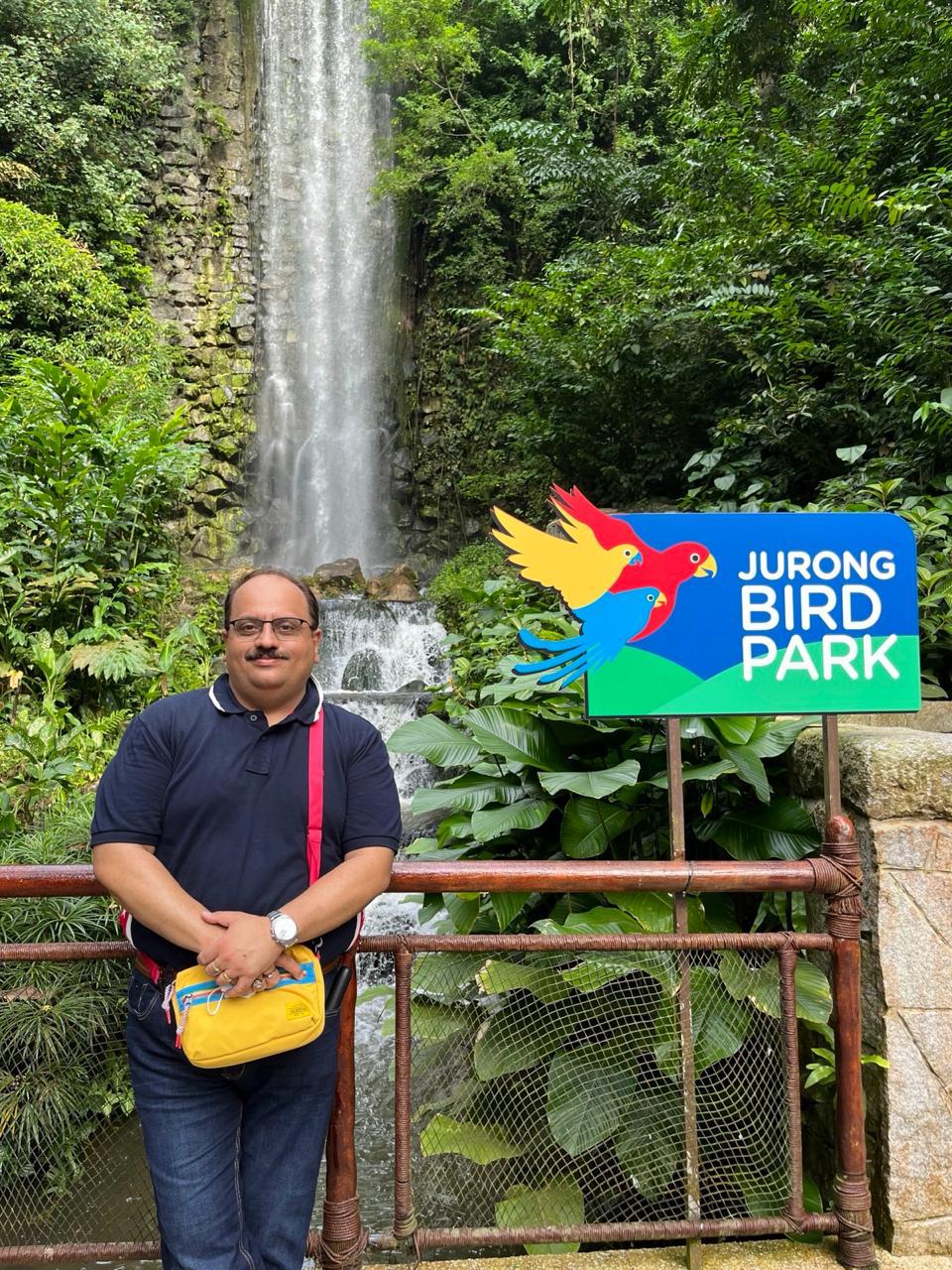 पहले भारतीय बने डॉ. ऋषि राज: पूरे भारत के 36 राज्यों और विश्व के 7 महाद्वीपों की यात्रा पूरी कर रचा इतिहास