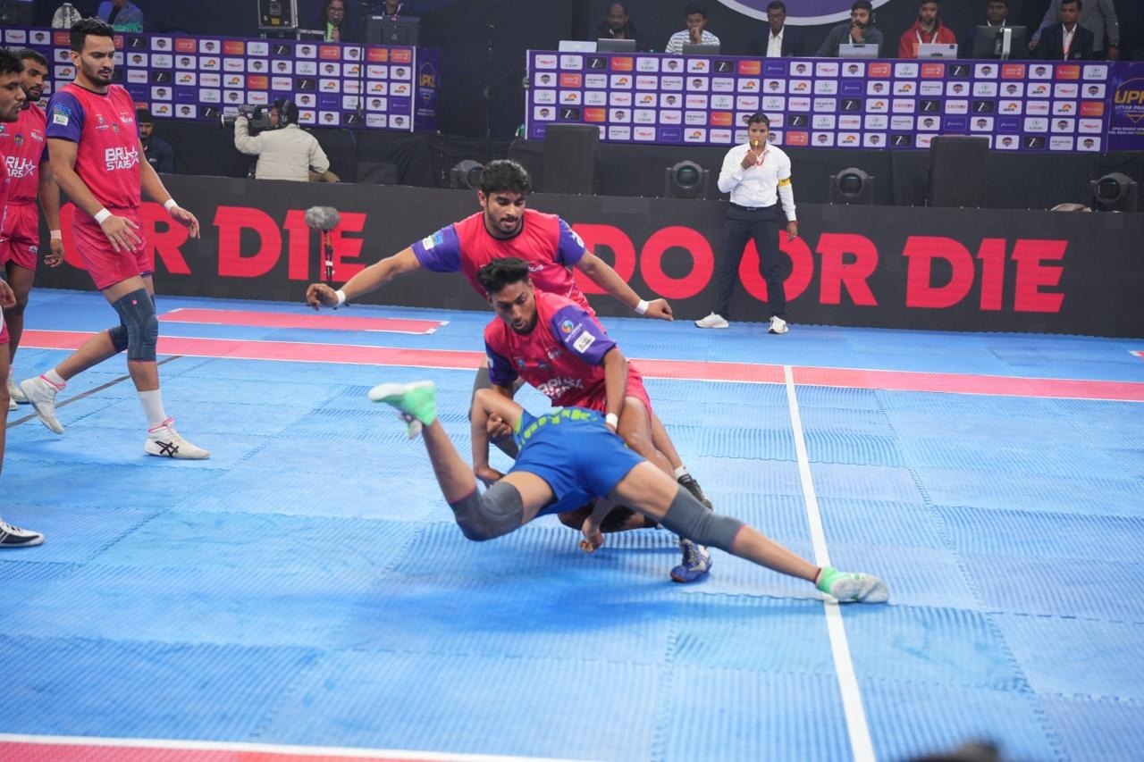 भानु प्रताप की सुपर रेड से पैंथर्स विजयी, ब्रिज स्टार्स को करारी शिकस्त