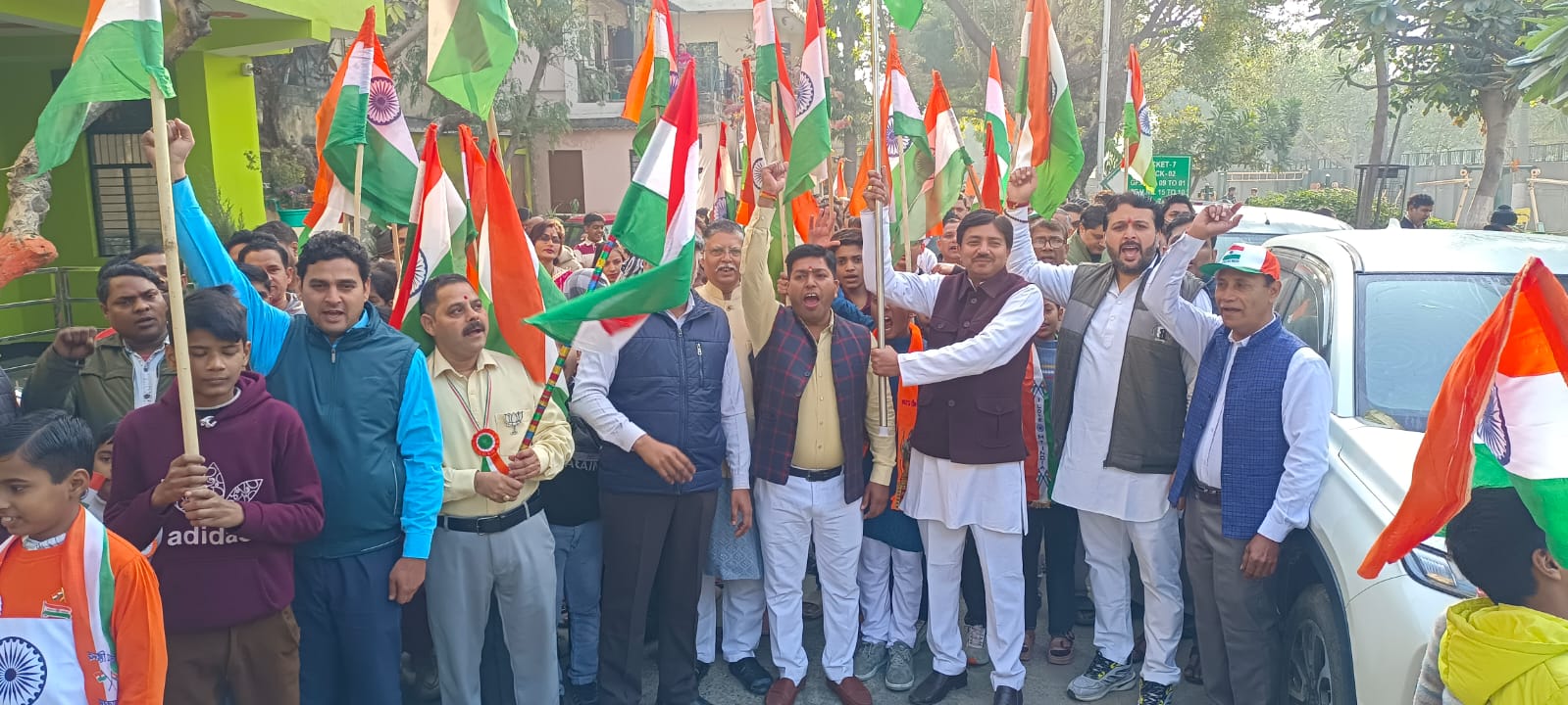 ईडब्ल्यूएस पॉकेट-7, सेक्टर-82 नोएडा में धूमधाम से मनाया गया 77वाँ गणतंत्र दिवस, देशभक्ति के रंग में रंगे सेक्टरवासी