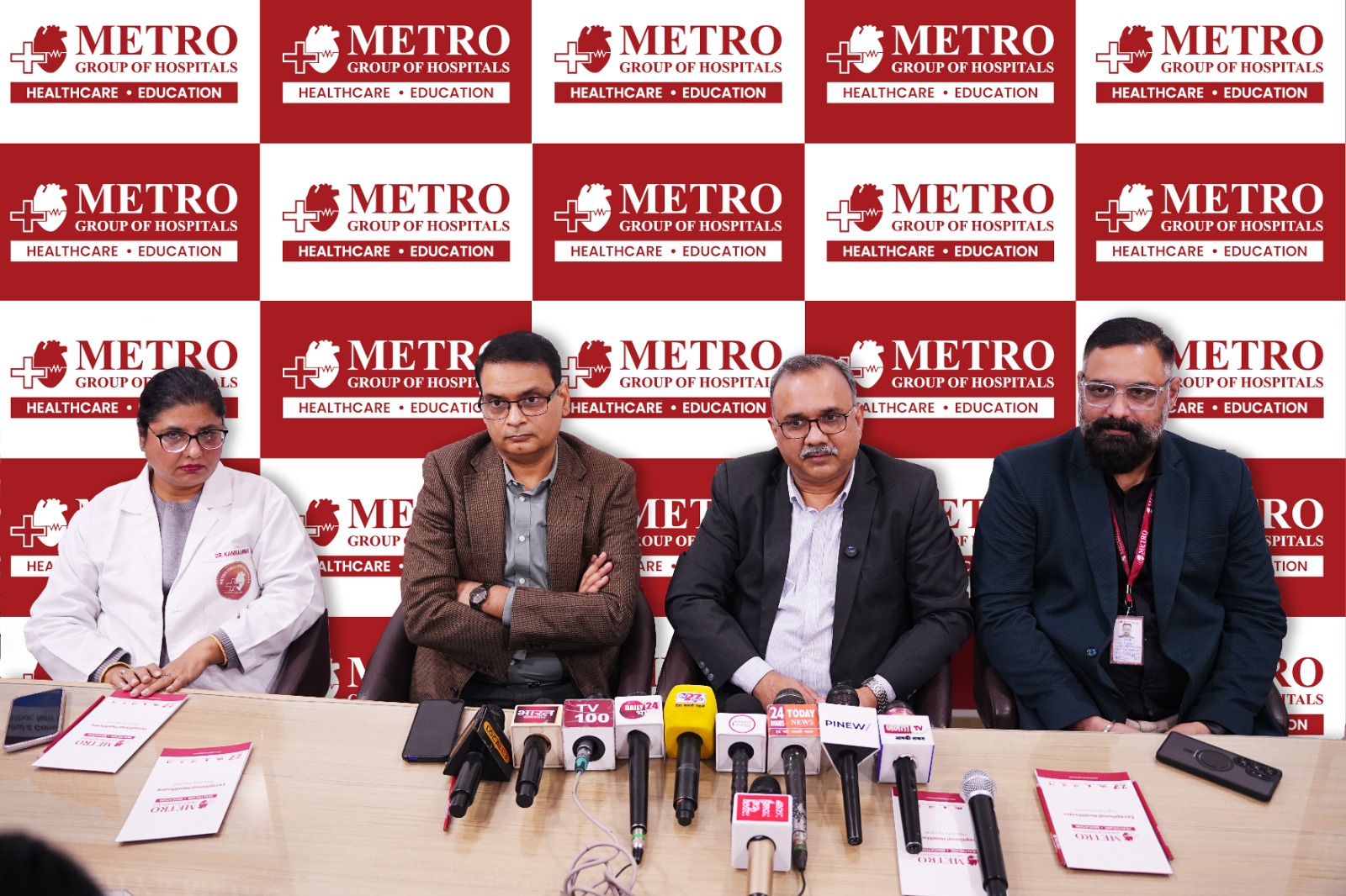 मेट्रो हॉस्पिटल, नोएडा में ‘अवेक ब्रेन सर्जरी’ से हाई-रिस्क ब्रेन ट्यूमर का सफल इलाज! बोलने, समझने और चलने की क्षमता पूरी तरह सुरक्षित