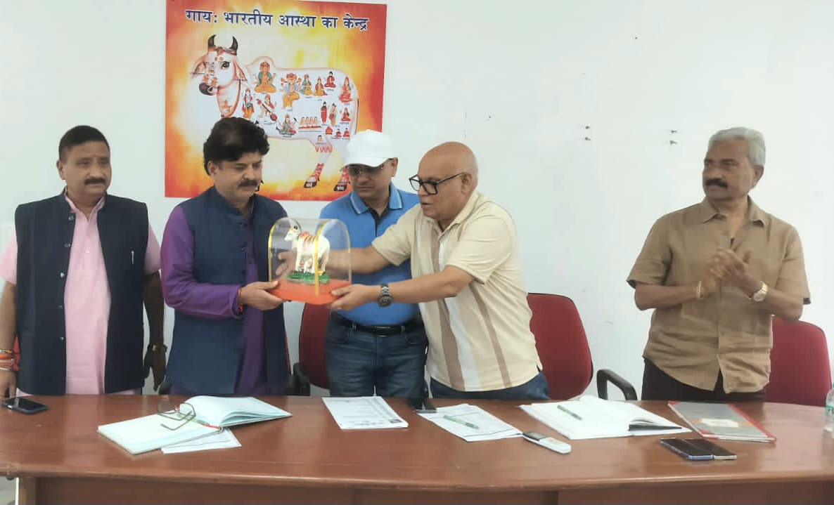 श्रीजी गौ सदन सेक्टर-94 नोएडा में AGM का आयोजन, गौवंश स्थल का हुआ औचक निरीक्षण