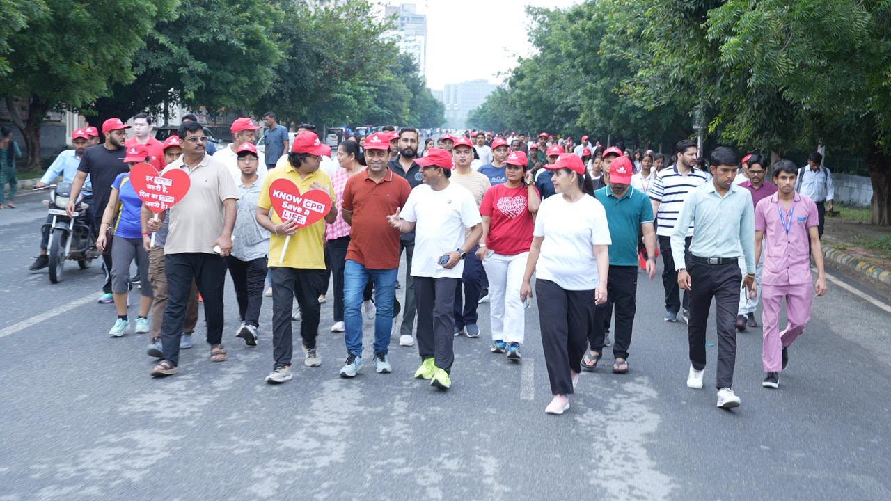 हर धड़कन महत्वपूर्ण, विश्व हृदय दिवस पर फेलिक्स अस्पताल ने निकाली वॉकथॉन